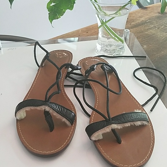 CLEARANCE. UGG Australia lace up sandals - Picture 7 of 8